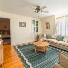 Cozy 3BDR Downtown Salem with parking