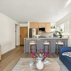 Tide House - Unit A - Modern Seaside 1BD w Parking