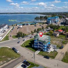 Lakefront Lookout 1BR Condo on Lakeshore Drive