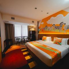 Monkeys Canopy Resort