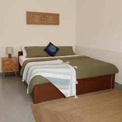 Shri Radha Madhav Athiti Bhawan AC Rooms Near Punchi Ka Lautha Temple