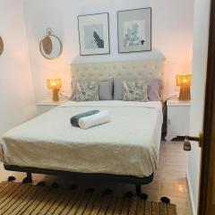 Apartment 5 minutes from airport and beach