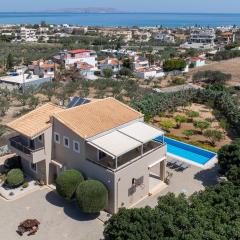 Four Seasons private villa - seaview - big heated pool - gym - sport activities