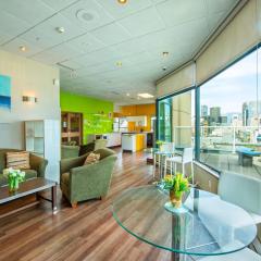 Grand Park Hotel & Suites Downtown Vancouver, an Ascend Collection Hotel