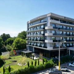 Panoramic Mamaia Hotel
