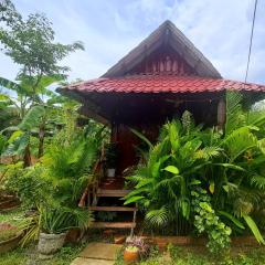 Savet Family Homestay & Tour