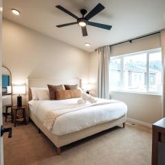 Prime Eagle River Stay - Walkable Location