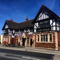 INGRAM ARMS HOTEL, HATFIELD