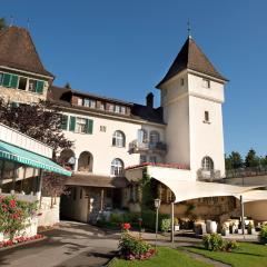拉加茨城堡酒店