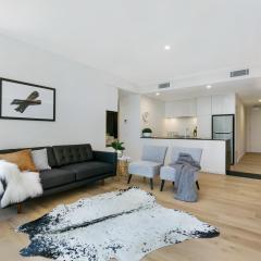 Ultra modern 2 bdrm in St Leonards Crows Nest - 803NOR