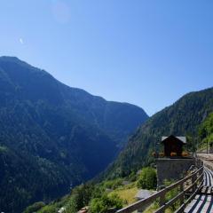 Lieu Secret dans les Alpes Suisses