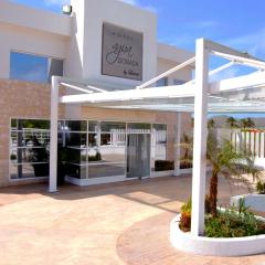 Agua Dorada Beach Hotel By Lidotel