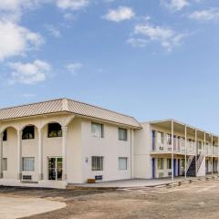 Motel 6 Waco - Lacy Lakeview