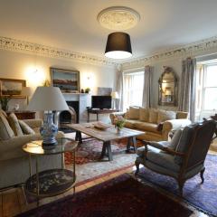 Royal Mile Elegance - Space & Luxury