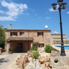 Es Lladoner Villa