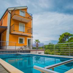 Apartments Nina