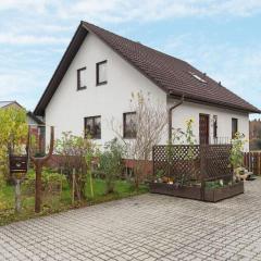 Cosy Apartment in Werda with Garden