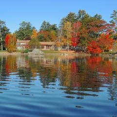 Alamoosook Lakeside Inn Orland