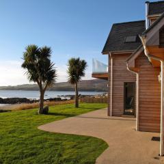 Airds Bay Luxury Beach House