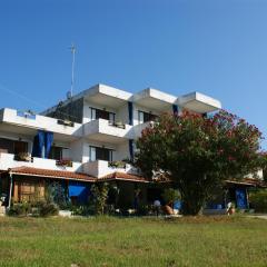 Villa Iris Studios