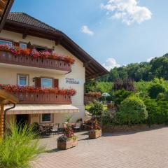 Pension Etschblick B&B