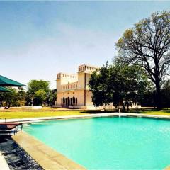 Hotel Bijay Niwas Palace