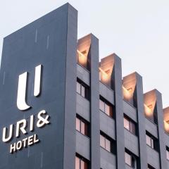 Hotel Uri&