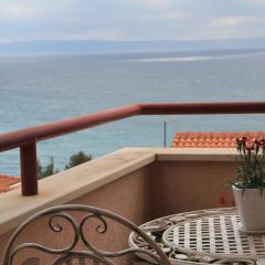 Comfort sea view apartment with parking and two bedrooms