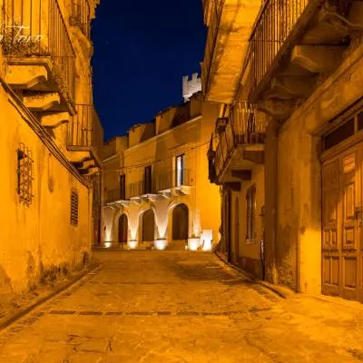 Casa Sofia Vacanze A Montalbano Elicona，位于蒙塔尔巴诺埃利科纳的酒店