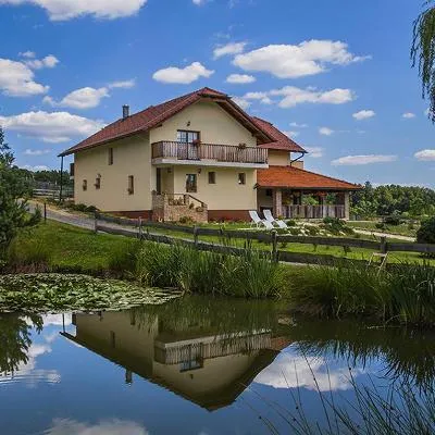 Tourist Farm Mali Raj，位于Dolenci的酒店