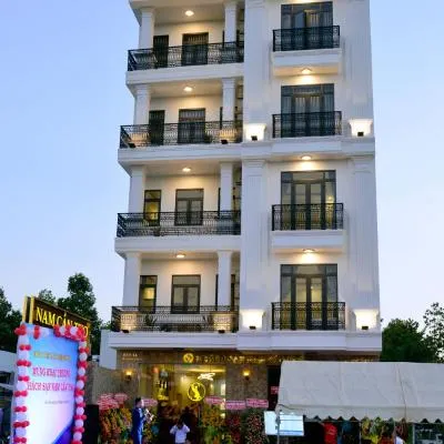 NAM CẦN THƠ HOTEL，位于Ấp Phú Thạnh (4)的酒店