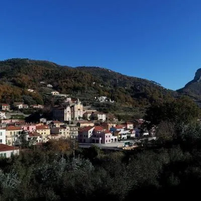 Locanda Piemontese，位于Calice Ligure的酒店