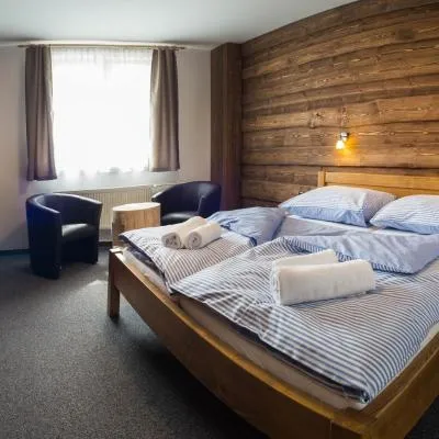 Hotel Kristian，位于库波瓦霍特的酒店