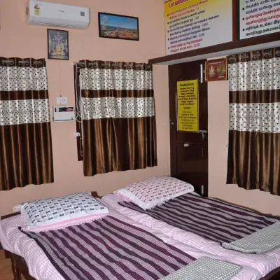 Homestay Senthil Akam，位于吉登伯勒姆的酒店