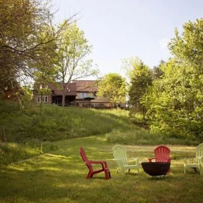 River Bluff Farm Bed and Breakfast，位于Quicksburg的酒店