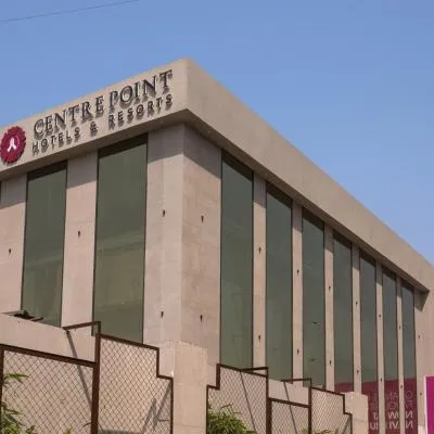 Centre Point Navi Mumbai，位于纳威孟买的酒店