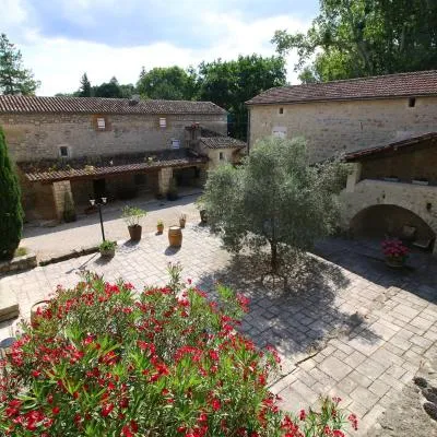 Logis Hôtel Restaurant Gîte La Bastide du Vébron，位于格罗斯皮耶尔雷的酒店