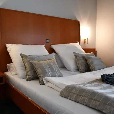 LANDHAUS LENGEDE Hotel，位于Lengede的酒店