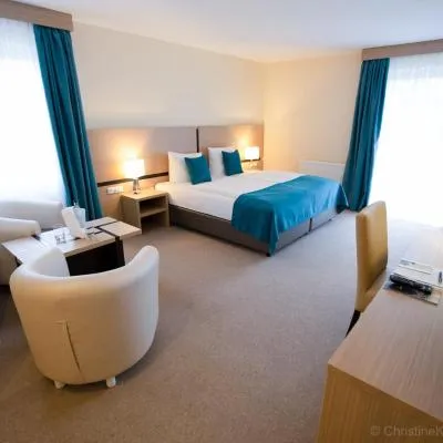 Heide Hotel Reinstorf，位于赖恩斯托夫的酒店