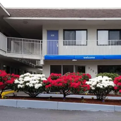 尤金尼北6号汽车旅馆 - 斯普林菲尔德，位于斯普林菲尔德的酒店