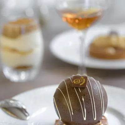 Hôtel Le Vouglans - Restaurant La Valouse，位于Orgelet的酒店