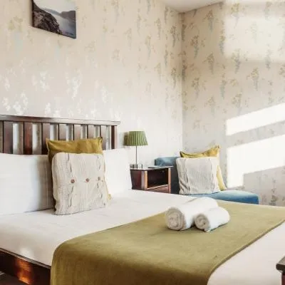 Three Wells B&B，位于兰德林多德威尔斯的酒店