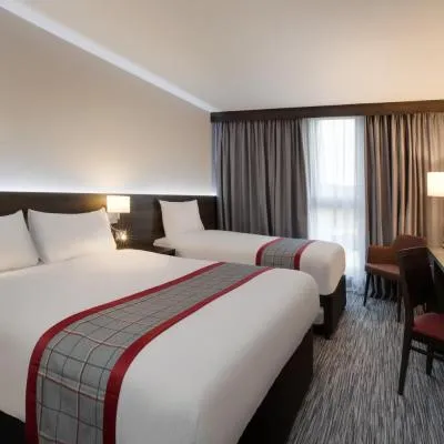 Ramada by Wyndham Leeds East，位于利兹的酒店