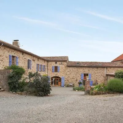 Gîtes & Chambres d'hôtes Peyrecout，位于Laparrouquial的酒店