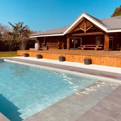 AU COTTAGE DU MEDOC - Proche BORDEAUX，位于圣奥班德梅多克的酒店