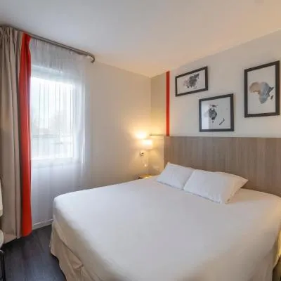 Kyriad Hôtel La Fleche，位于拉弗雷切的酒店