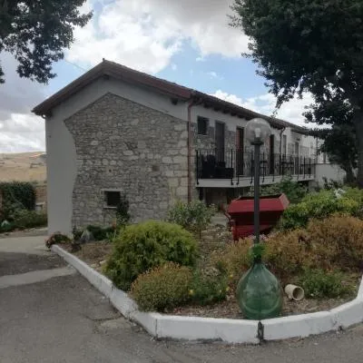 B&B Pozzo Innamorato，位于蒙泰内罗迪比萨恰的酒店