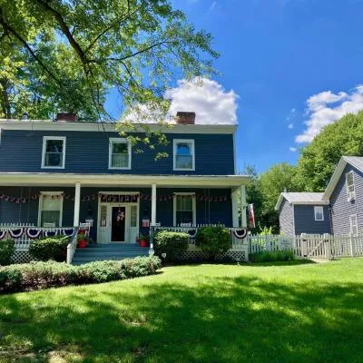 Family Farmhouse Inn，位于Mount Jackson的酒店