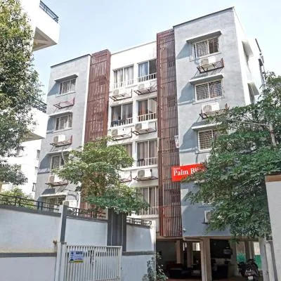Itsy Hotels AY Plus Hotels，位于Kharadi的酒店
