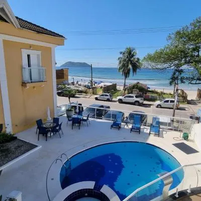 Juquei Frente ao Mar Hotel Pousada，位于朱奎的酒店